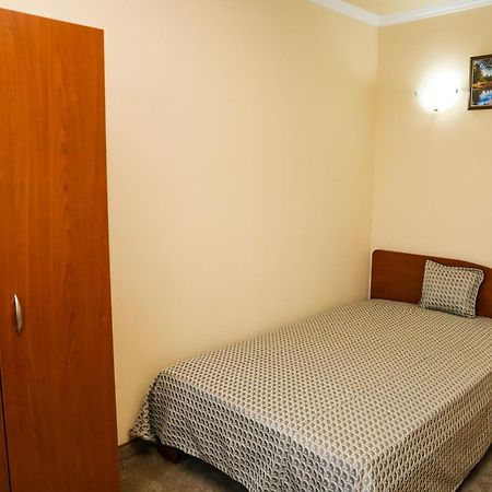 Hotel Bulgaria Kurdzhali Phòng bức ảnh