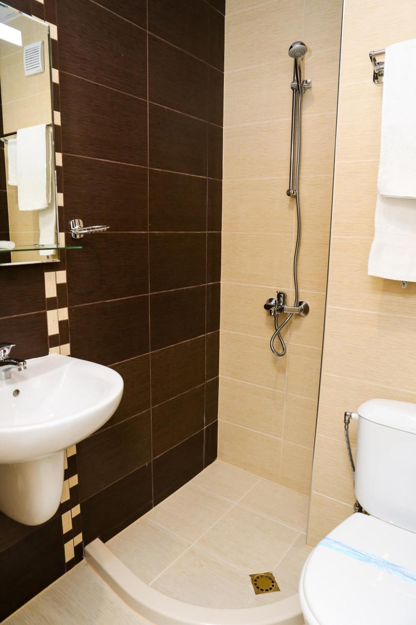 Hotel Bulgaria Kurdzhali Phòng bức ảnh