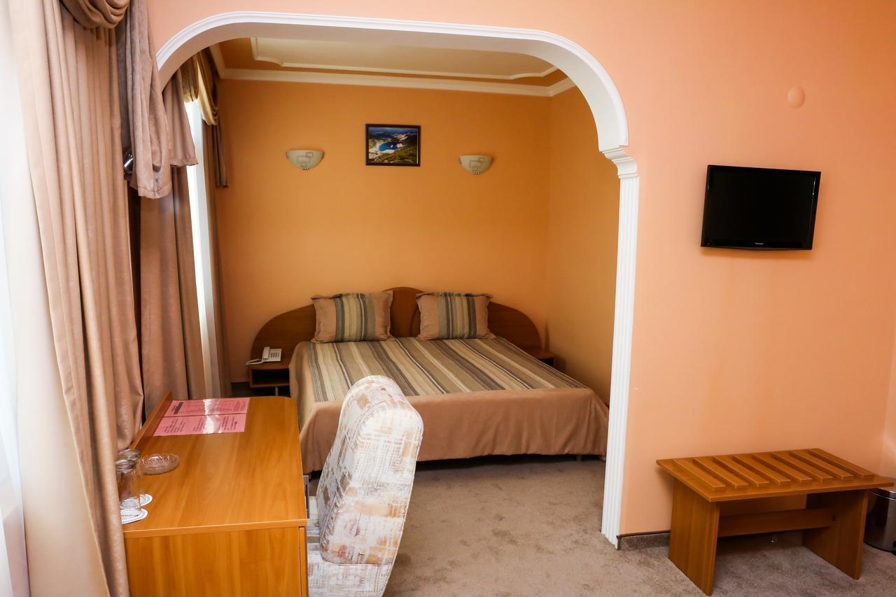 Hotel Bulgaria Kurdzhali Ngoại thất bức ảnh