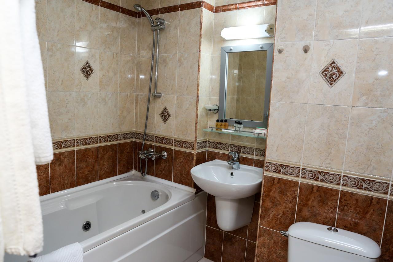Hotel Bulgaria Kurdzhali Ngoại thất bức ảnh