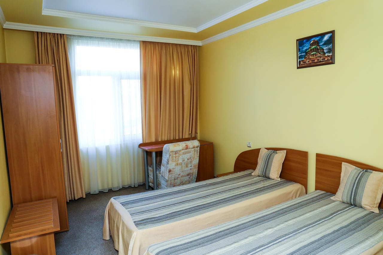 Hotel Bulgaria Kurdzhali Ngoại thất bức ảnh