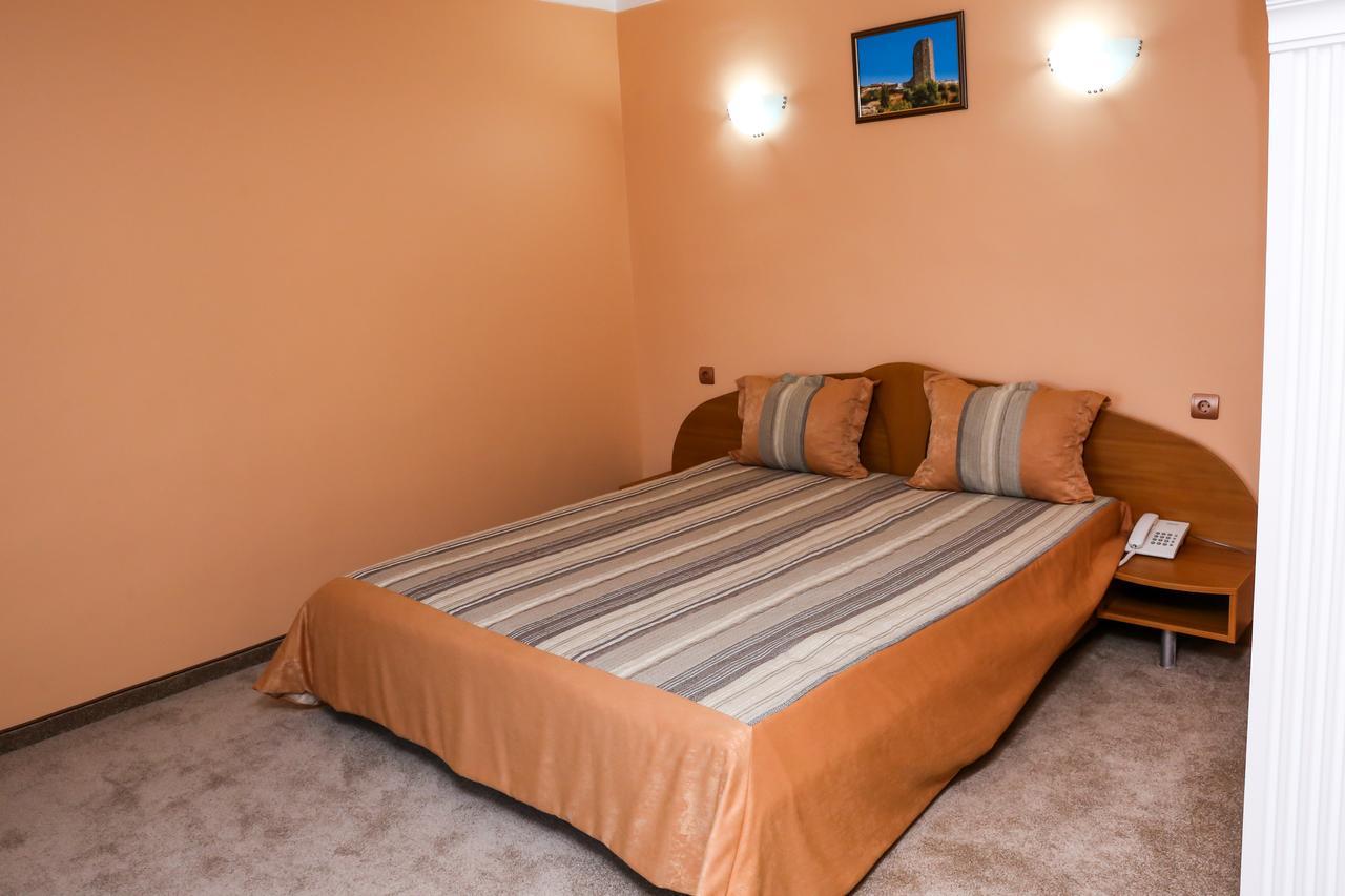 Hotel Bulgaria Kurdzhali Ngoại thất bức ảnh