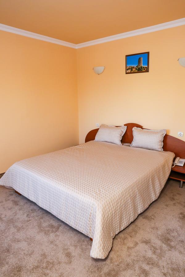 Hotel Bulgaria Kurdzhali Ngoại thất bức ảnh