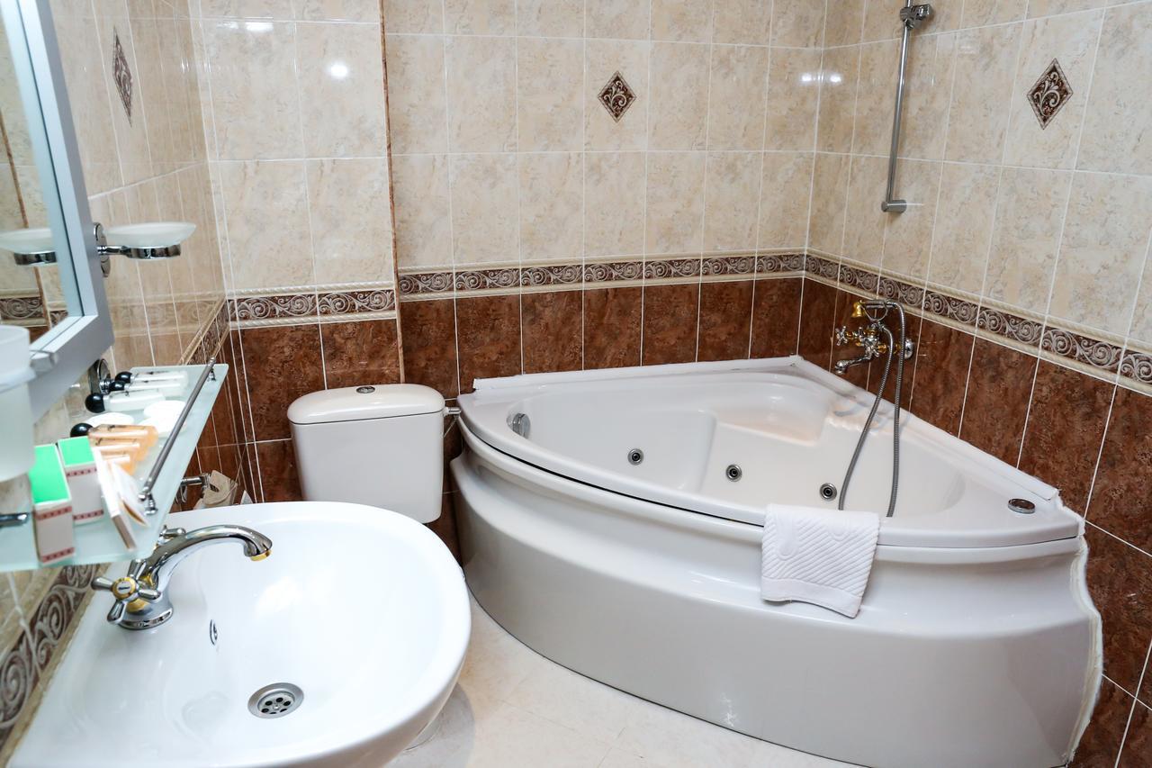 Hotel Bulgaria Kurdzhali Ngoại thất bức ảnh